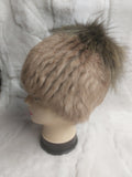 Mogyoró színű, kézműves női szőrme sapka