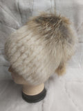 Világos színű, kézműves női szőrme sapka/gumis,kötött anyagra rádolgozott/