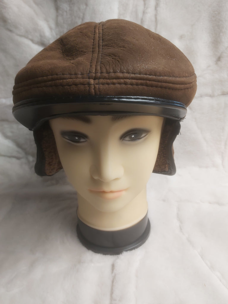 Kézműves, barna színű, antikolt nappásított férfi irha sapka