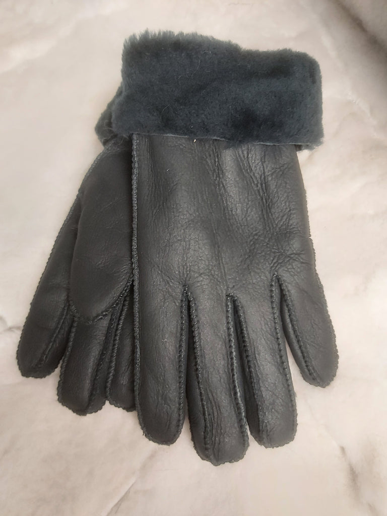 Ötujjas, nappásított, kézműves, női irha kesztyű